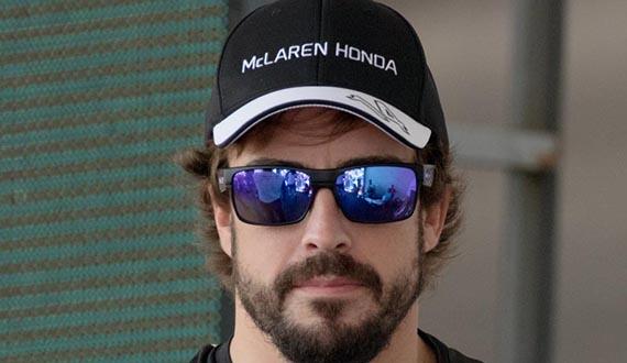 Pebalap F1 Fernando Alonso Tak Sabar Turun di GP Rusia