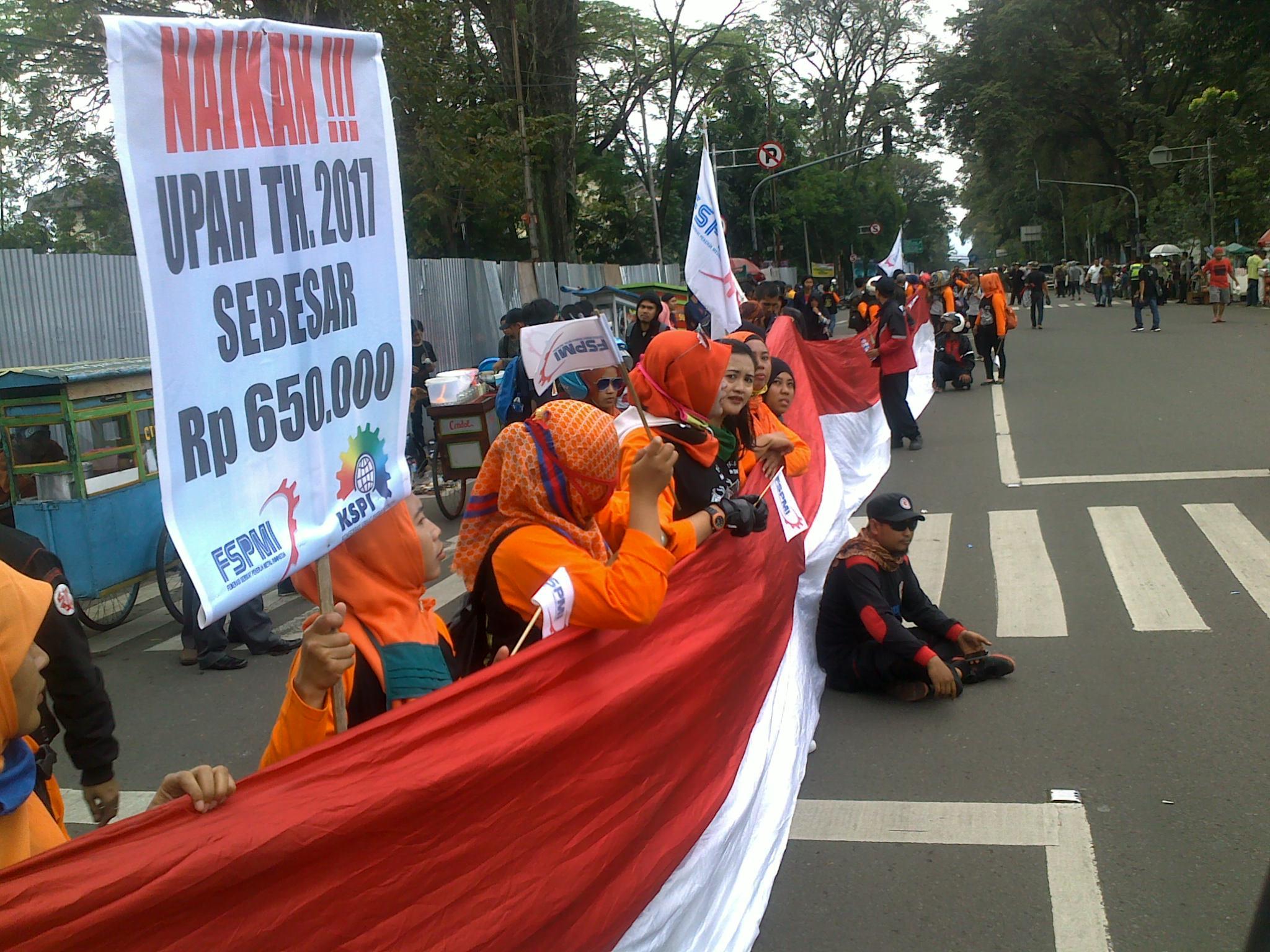 Peringati Hari Buruh, FSPMI Bandung Deklarasikan Ormas Buruh