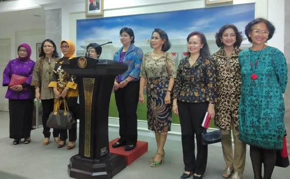Tim Pansel KPK mendatangi Kantor Presiden untuk bertemu Presiden Jokowi untuk pertama kalinya, Senin