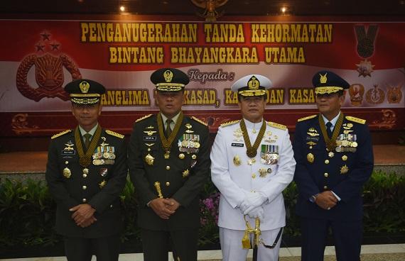 Panglima TNI Klaim Penangkapan dan Penyitaan Atribut Sesuai Prosedur