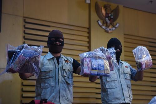 KPK Tetapkan Bupati Subang dan 2 Jaksa Tersangka Suap