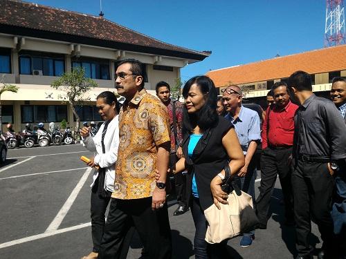 Polda Bali Konfrontir Keterangan Saksi dengan Dua Tersangka Kasus Pembunuhan Engeline